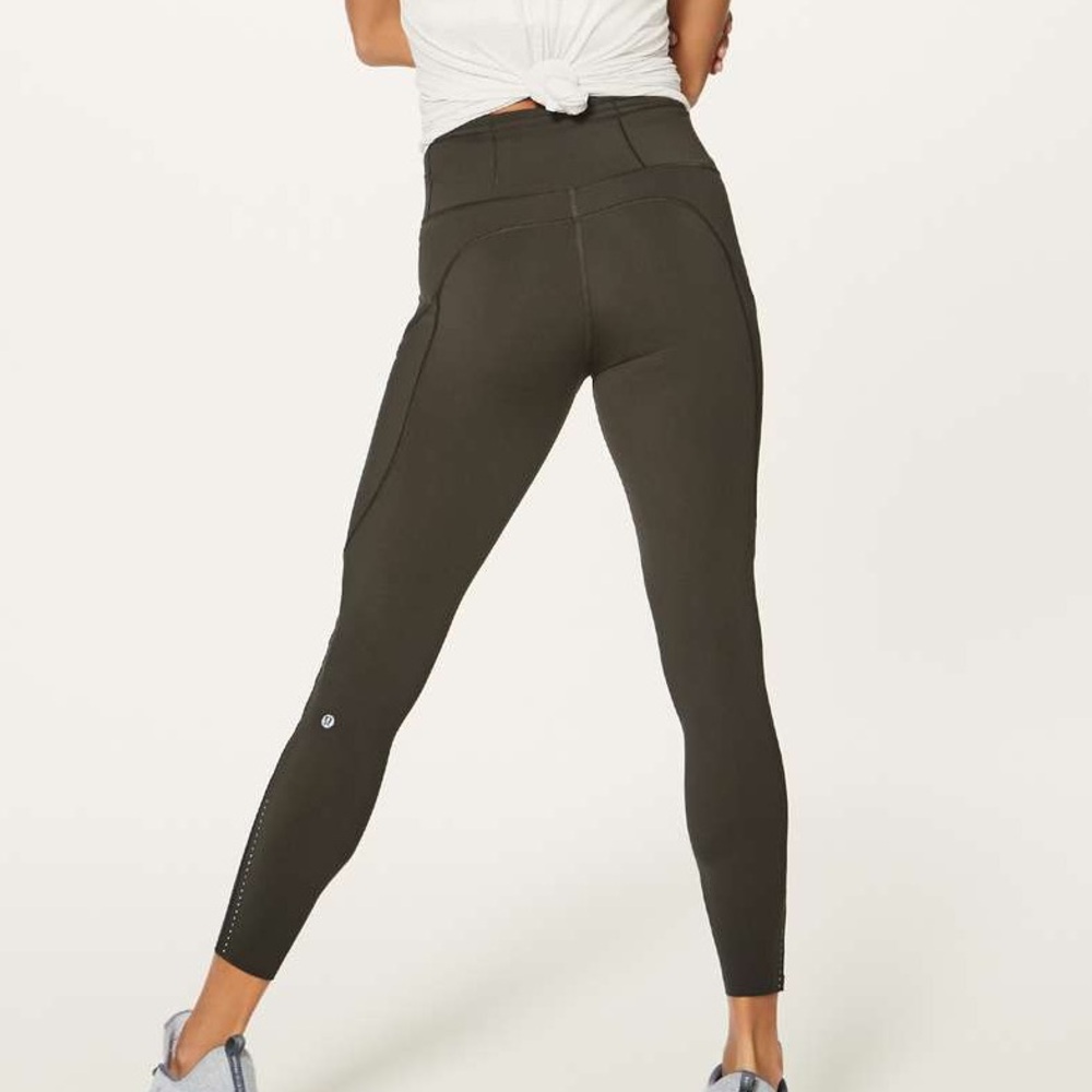 Lululemon Fast and Free 7/8 Tight size 4